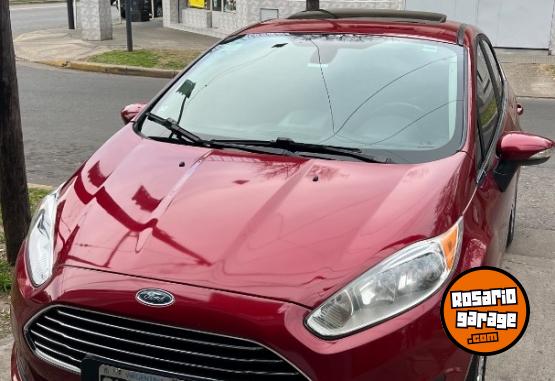 Autos - Ford Fiesta 2015 Nafta 121000Km - En Venta
