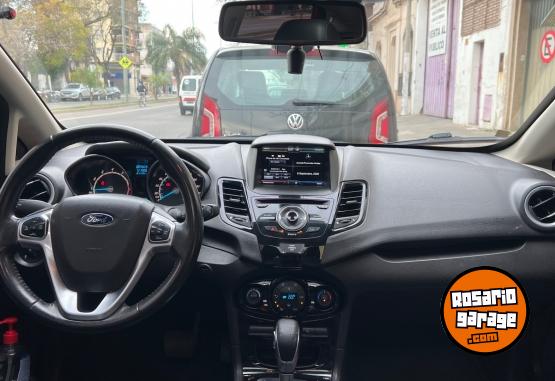 Autos - Ford Fiesta 2015 Nafta 121000Km - En Venta
