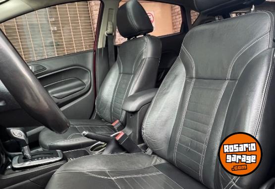 Autos - Ford Fiesta 2015 Nafta 121000Km - En Venta