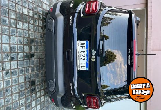 Camionetas - Jeep Renegade 2023 Nafta 62000Km - En Venta