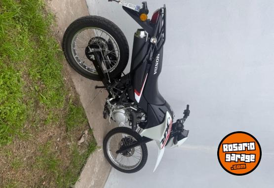 Motos - Honda XR 150 2025 Nafta 5600Km - En Venta