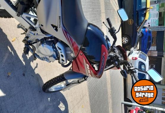 Motos - Honda Falcon 2012 Nafta 2800Km - En Venta