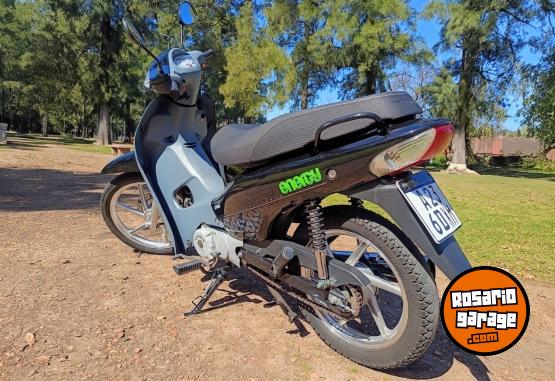 Motos - Corven Energy Full 2025 Nafta 11500Km - En Venta