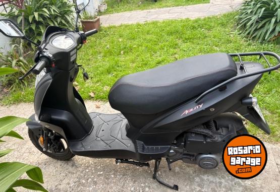 Motos - Kymco 125cc Agility 2025 Nafta 3200Km - En Venta