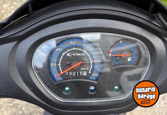 Motos - Kymco 125cc Agility 2025 Nafta 3200Km - En Venta