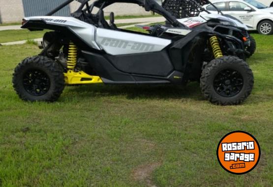 Cuatris y UTVs - Can Am Maverick X3 2018  1111Km - En Venta