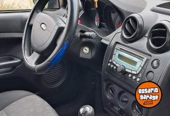 Autos - Ford fiesta one ambiente plus 2011 Nafta 195000Km - En Venta