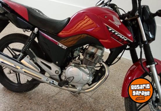 Motos - Honda Titan New 2020 Nafta 12300Km - En Venta