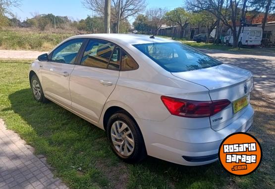 Autos - Volkswagen VIRTUS TRENDLINE 2018 Nafta 100000Km - En Venta