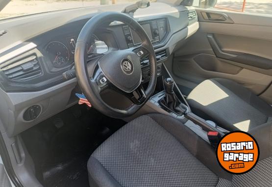 Autos - Volkswagen VIRTUS TRENDLINE 2018 Nafta 100000Km - En Venta