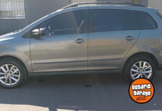 Autos - Volkswagen Suran 2015 Nafta 124800Km - En Venta