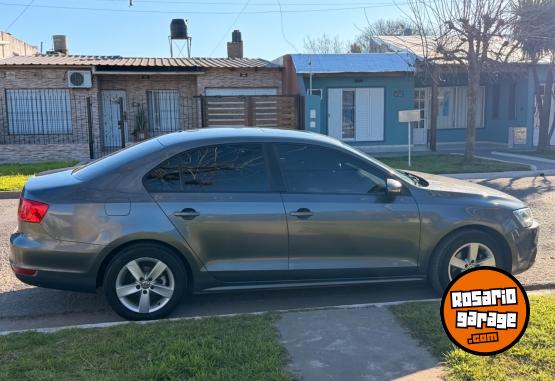 Autos - Volkswagen Vento 2.5 2014 Nafta 143000Km - En Venta