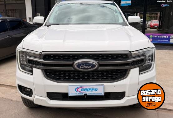 Camionetas - Ford RANGER V6 AT 2024 Diesel 45000Km - En Venta