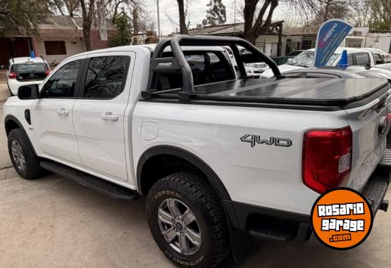 Camionetas - Ford RANGER V6 AT 2024 Diesel 45000Km - En Venta