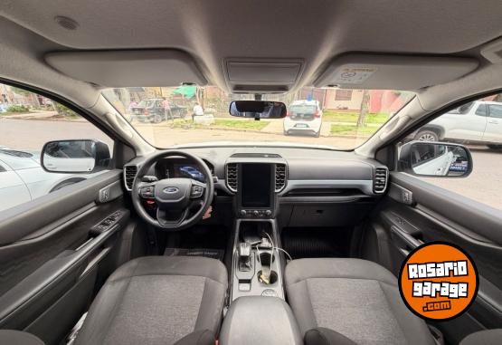 Camionetas - Ford RANGER V6 AT 2024 Diesel 45000Km - En Venta