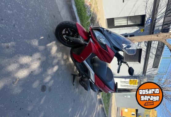 Motos - Kymco Downtown 350 2022 Nafta 7800Km - En Venta