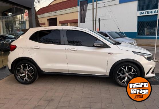 Autos - Fiat ARGO HGT 1.8 2017 Nafta 140000Km - En Venta