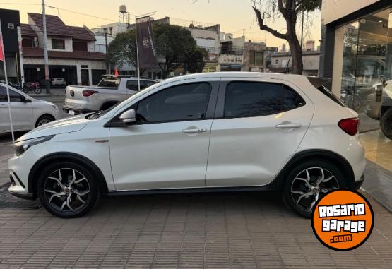 Autos - Fiat ARGO HGT 1.8 2017 Nafta 140000Km - En Venta