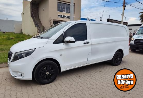 Utilitarios - Mercedes Benz Vito 2018 Diesel 230000Km - En Venta