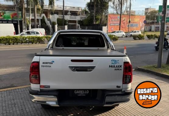 Camionetas - Toyota Hilux SRX 2.8 2018 Diesel 71000Km - En Venta