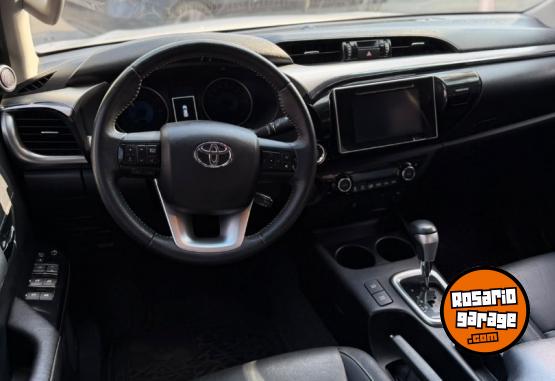 Camionetas - Toyota Hilux SRX 2.8 2018 Diesel 71000Km - En Venta