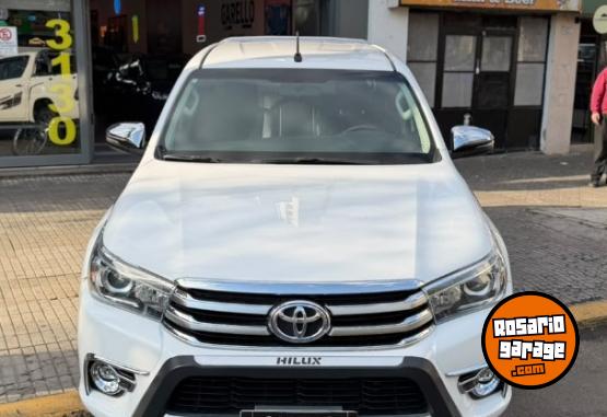 Camionetas - Toyota Hilux SRX 2.8 2018 Diesel 71000Km - En Venta