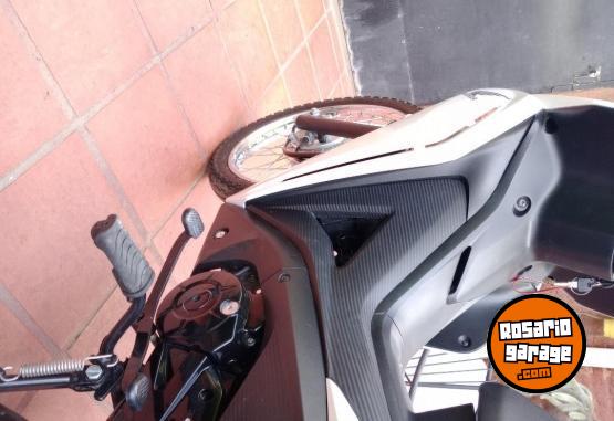Motos - Honda Wave 110 2021 Nafta 8100Km - En Venta