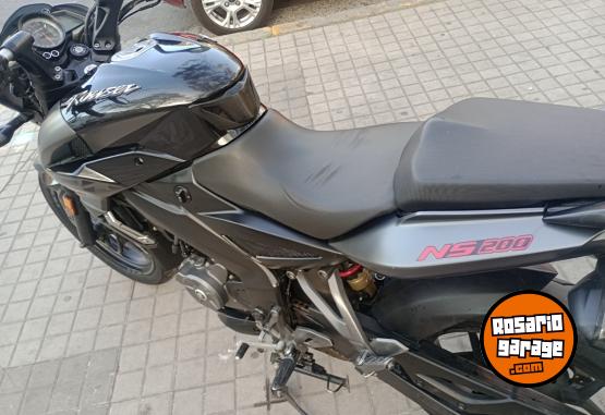 Motos - Bajaj Rouser NS 200 2018 Nafta 38000Km - En Venta