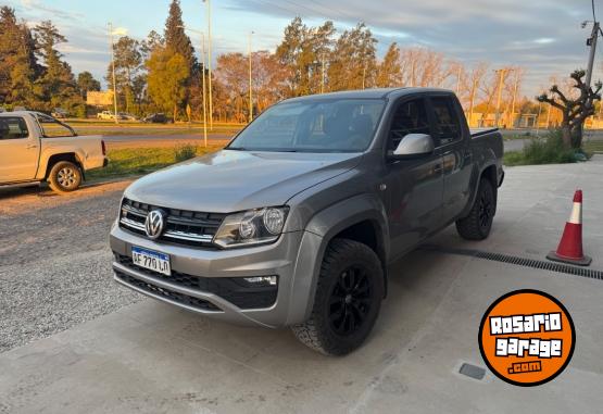 Camionetas - Volkswagen AMAROK CONFORT V6 258 HP 2023 Diesel 130000Km - En Venta