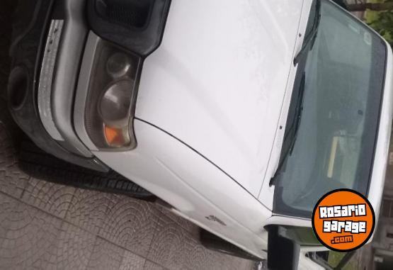 Camionetas - Ford Ranger c/s 4x2 TRUCH 2.3 2009 Nafta 216000Km - En Venta