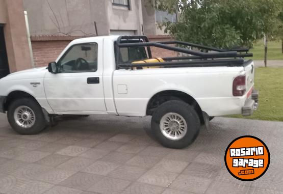 Camionetas - Ford Ranger c/s 4x2 TRUCH 2.3 2009 Nafta 216000Km - En Venta