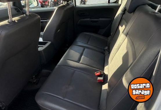 Camionetas - Volkswagen AMAROK DC TDI 140 CV 2019 Diesel 190000Km - En Venta