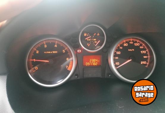 Autos - Peugeot 207 compact 2012 Nafta 97000Km - En Venta