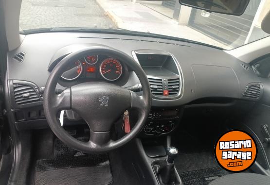 Autos - Peugeot 207 compact 2012 Nafta 97000Km - En Venta