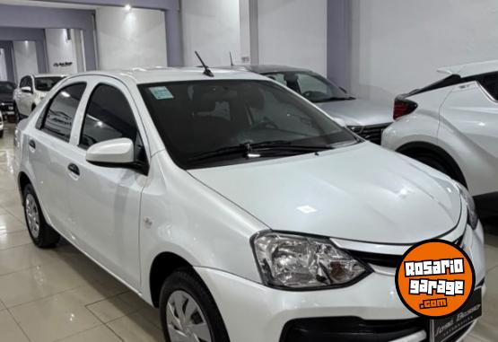 Autos - Toyota ETIOS 2021 Nafta 40000Km - En Venta