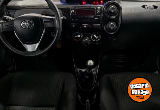 Autos - Toyota ETIOS 2021 Nafta 40000Km - En Venta