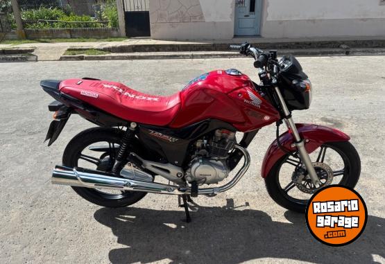 Motos - Honda Cg new titán 2017 Nafta 15600Km - En Venta