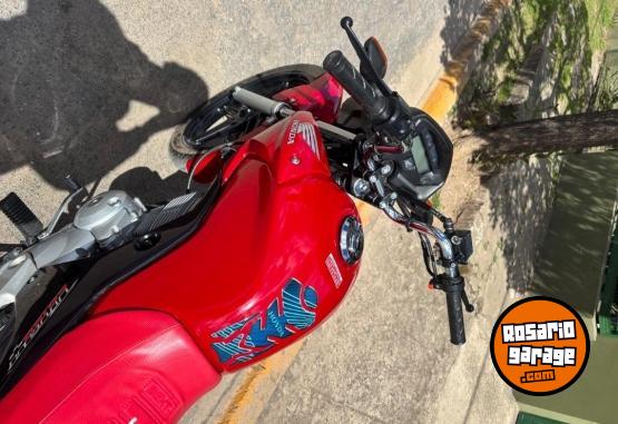Motos - Honda Cg new titán 2017 Nafta 15600Km - En Venta