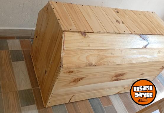 Hogar - CASA PARA PERROS. 1 METRO 10 DE LARGO X 60 DE ANCHO X 65 DE ALTO - En Venta