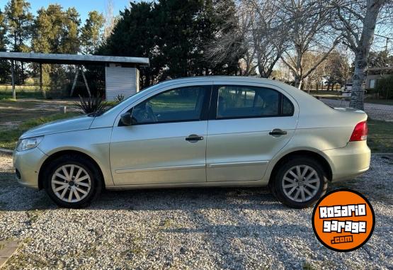 Autos - Volkswagen Voyage 2011 Nafta 130000Km - En Venta