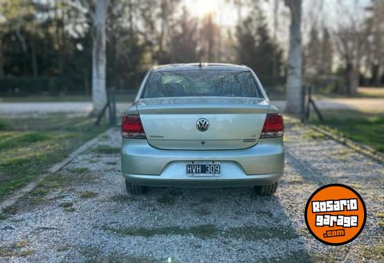 Autos - Volkswagen Voyage 2011 Nafta 130000Km - En Venta