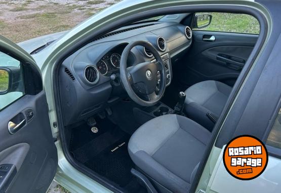 Autos - Volkswagen Voyage 2011 Nafta 130000Km - En Venta