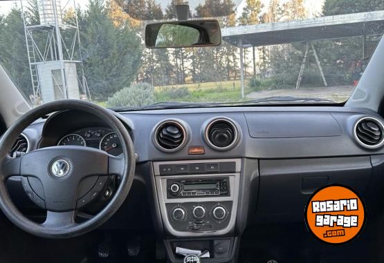 Autos - Volkswagen Voyage 2011 Nafta 130000Km - En Venta