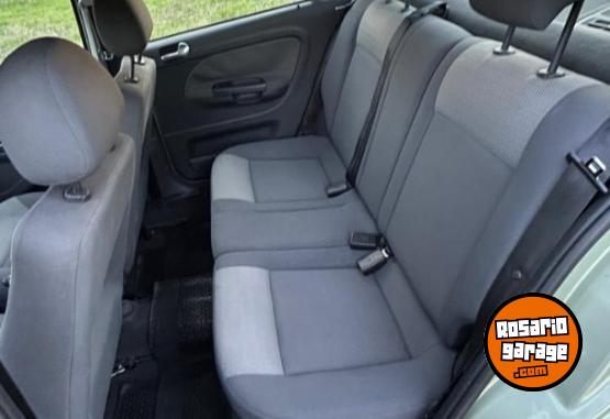 Autos - Volkswagen Voyage 2011 Nafta 130000Km - En Venta