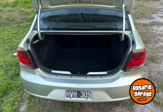 Autos - Volkswagen Voyage 2011 Nafta 130000Km - En Venta
