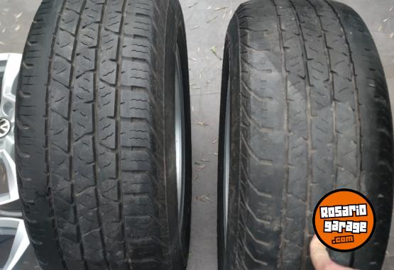 Accesorios para Autos - Llantas 17 Amarok Muy buenas. $1.100.000 las 4. No bajo precio. - En Venta