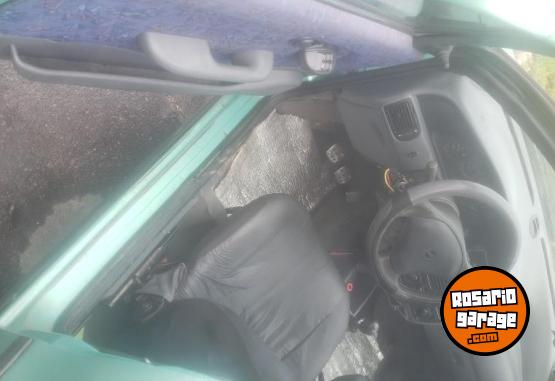 Autos - Fiat El 1.6 3p 1999 GNC 245000Km - En Venta