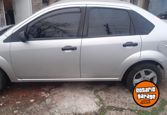Autos - Ford Fiesta Max 2007 Nafta 93000Km - En Venta