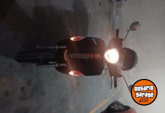 Motos - Kymco Like 2024 Nafta 2000Km - En Venta