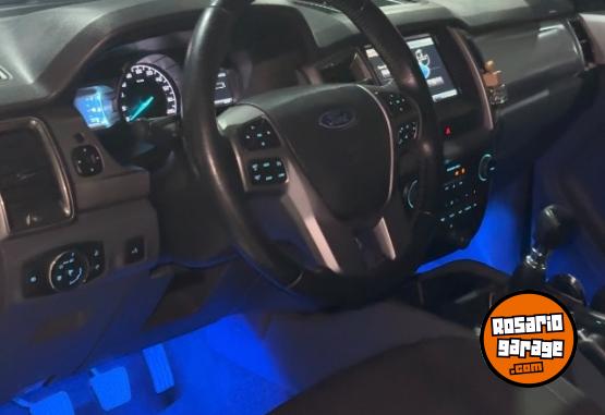 Camionetas - Ford RANGER XLT 3.2 2016 Diesel 130000Km - En Venta